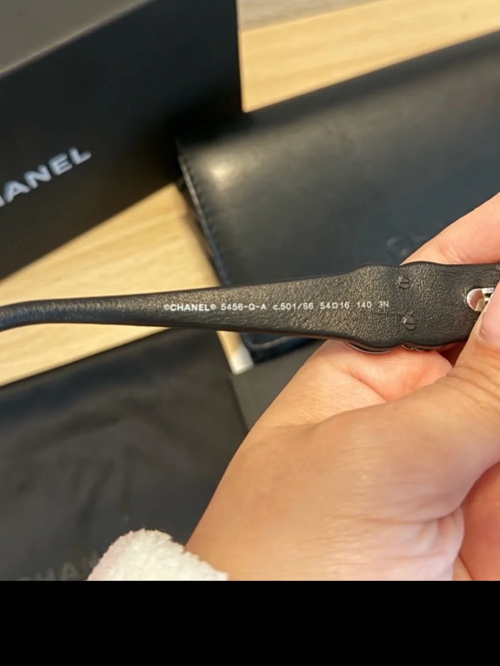 CHANEL women Black Sunglasses with Black Case